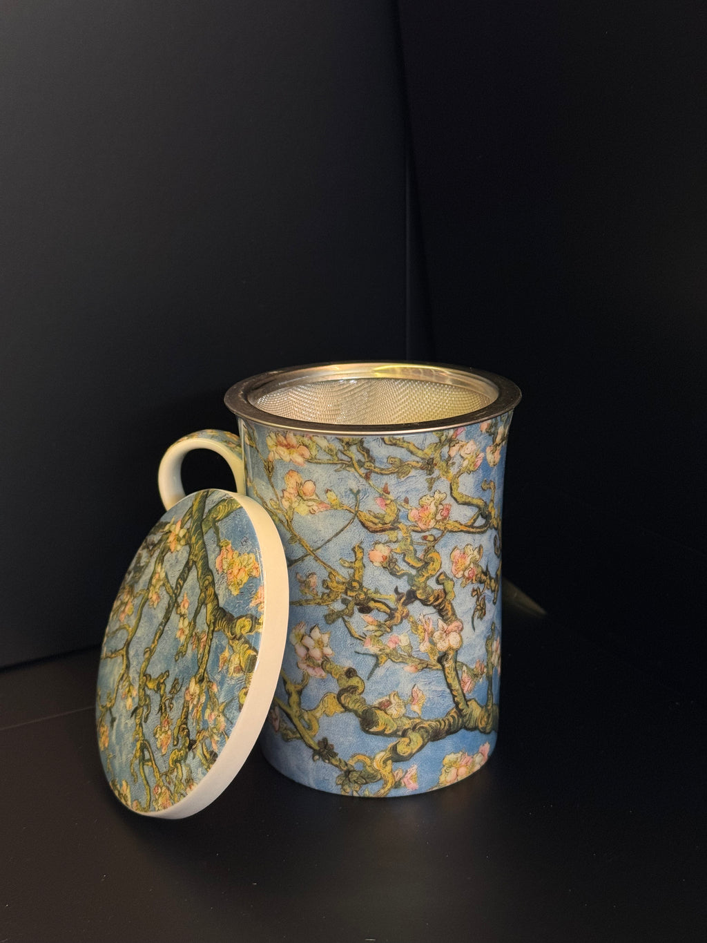 Sakura Teapot — The Floral & Delicate Moment