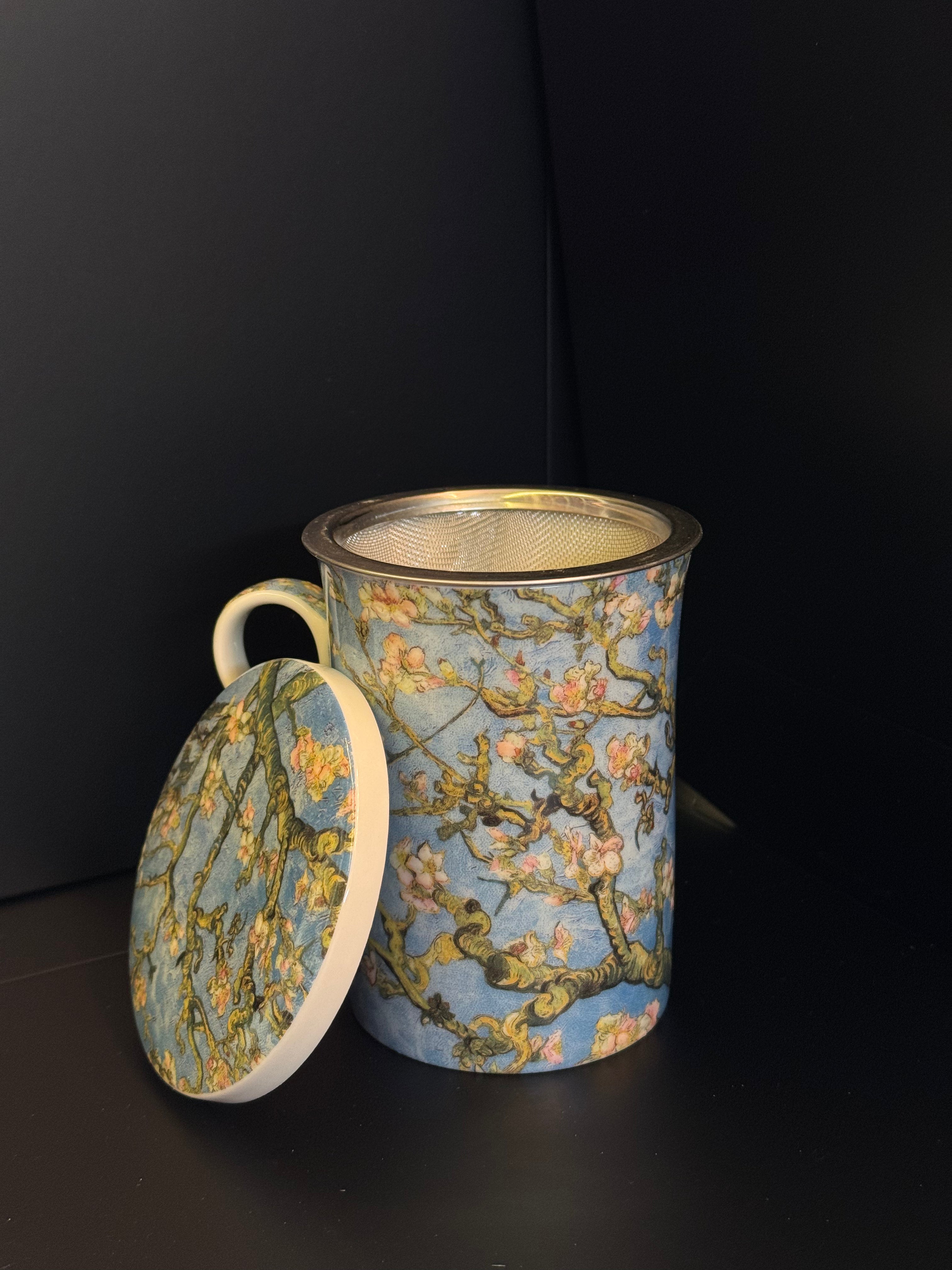 Sakura Teapot — The Floral & Delicate Moment