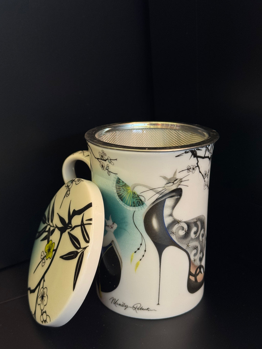 Feline Tea Infuser with Strainer — Elegance & Perfect Ritual