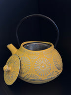 Cast Iron Teapot 1.2L — Conviviality & Japanese Elegance