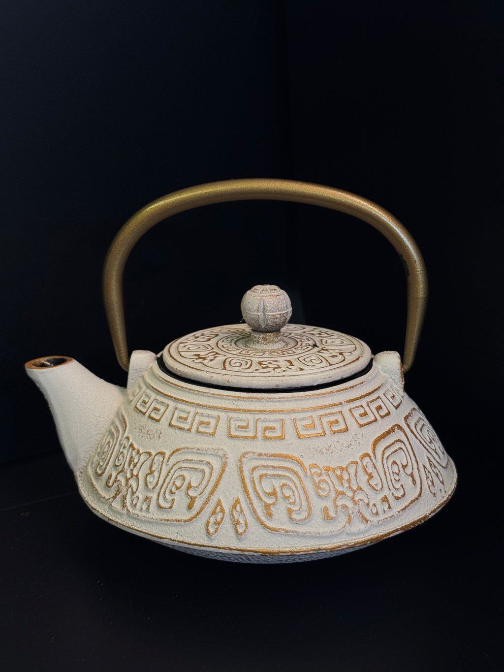 Small Cast Iron Teapot 400ml — Elegance & Perfect Infusion