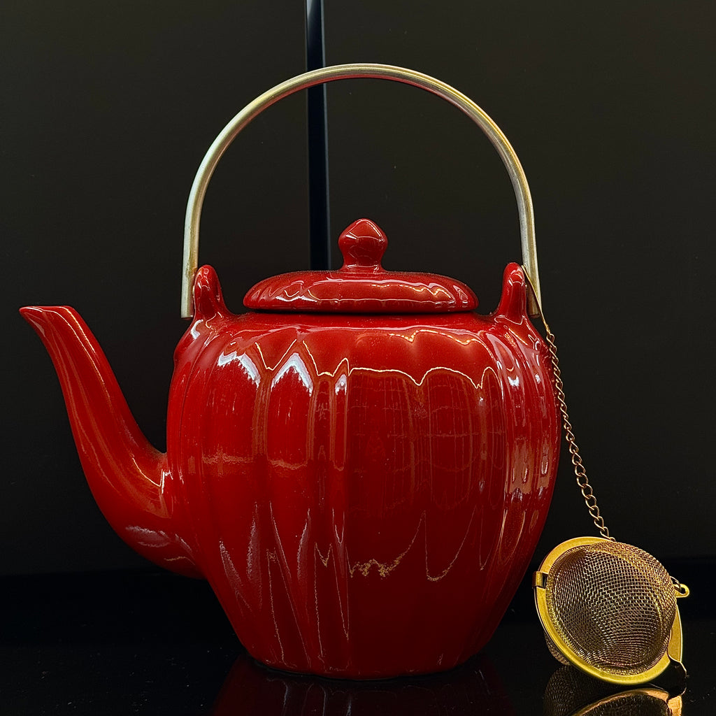 Théière en porcelaine rouge vif – Mariage Frères, 1 L – Avec boule à thé dorée