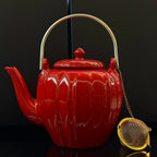 Théière en porcelaine rouge vif – Mariage Frères, 1 L – Avec boule à thé dorée